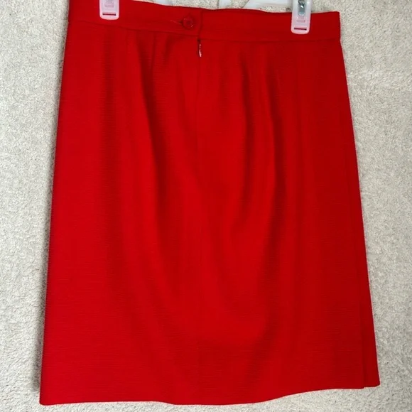Yves Saint Laurent Encore Women’s Red Suit Jacket & Skirt 100% Wool Size 12 - Picture 13 of 16